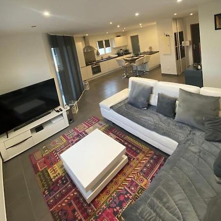 Appartement Belle Vue Sur Les Montagnes Saint-Pierre-en-Faucigny Extérieur photo